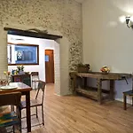 Residenza D'epoca Borgodifiume 3*