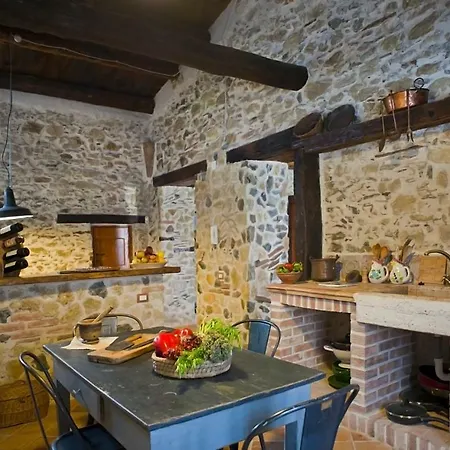 Hotel Residenza D'epoca Borgodifiume 3*