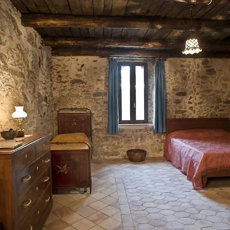 Residenza D'epoca Borgodifiume 3*