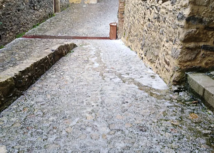 מלון Residenza D'epoca Borgodifiume פיומפרדו ברוציו