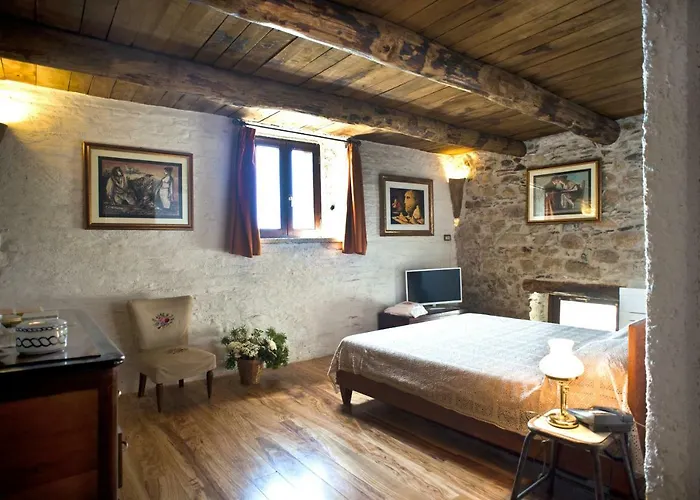 Residenza D'epoca Borgodifiume 3* פיומפרדו ברוציו