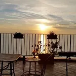 Residenza D'epoca Borgodifiume Отель Фьюмефреддо-Бруцио