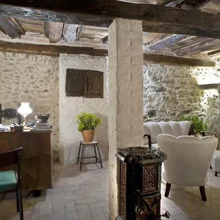 فندق Residenza D'epoca Borgodifiume فيومفريدو بروزيو