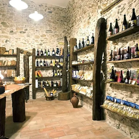 Residenza D'epoca Borgodifiume 3* 피우메프레도 브루치오