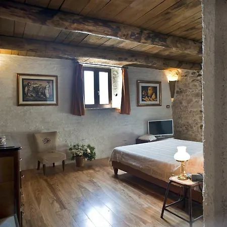 Residenza D'epoca Borgodifiume 호텔 3*