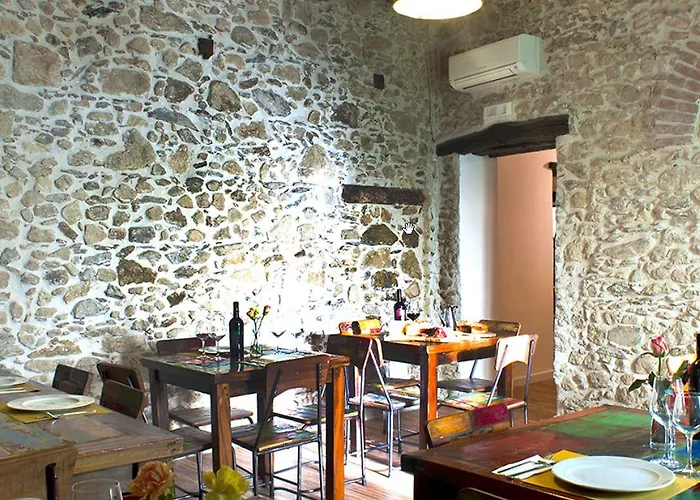 Residenza D'epoca Borgodifiume 菲乌梅夫雷多布鲁齐奥