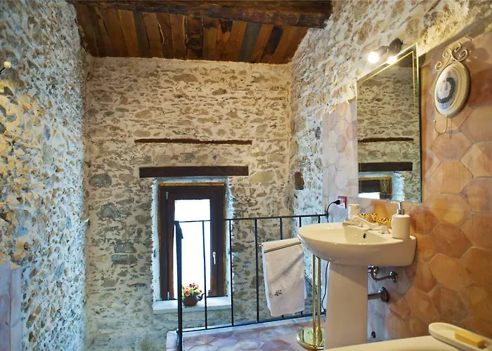 Residenza D'epoca Borgodifiume 菲乌梅夫雷多布鲁齐奥